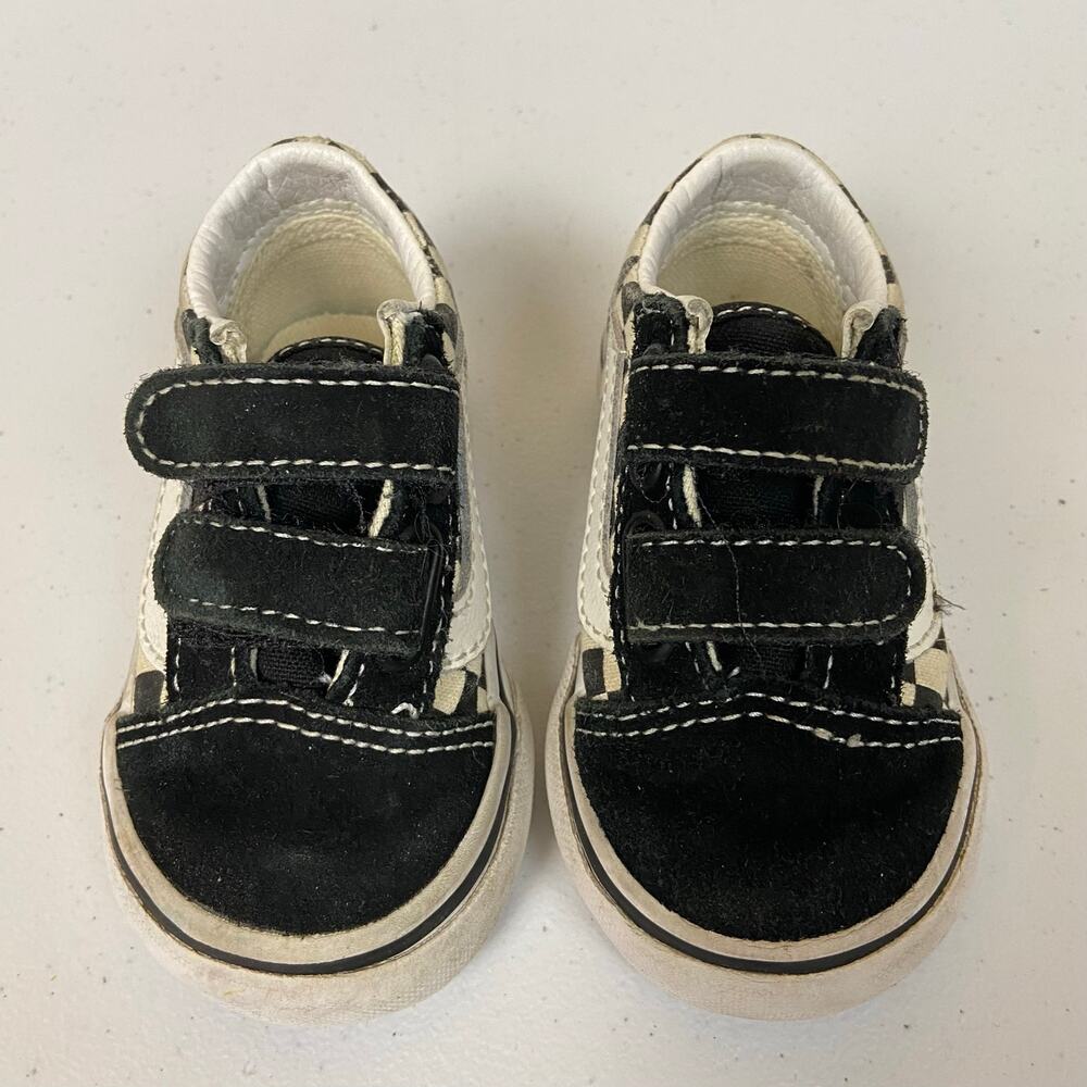 Vans Toddler Old Skool V Checkerboard Black White Sneakers Shoe Size 4 - Picture 2 of 9